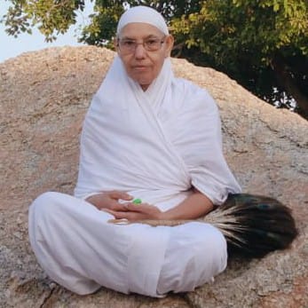 आर्यिका श्री तीर्थनन्दिनी माताजी